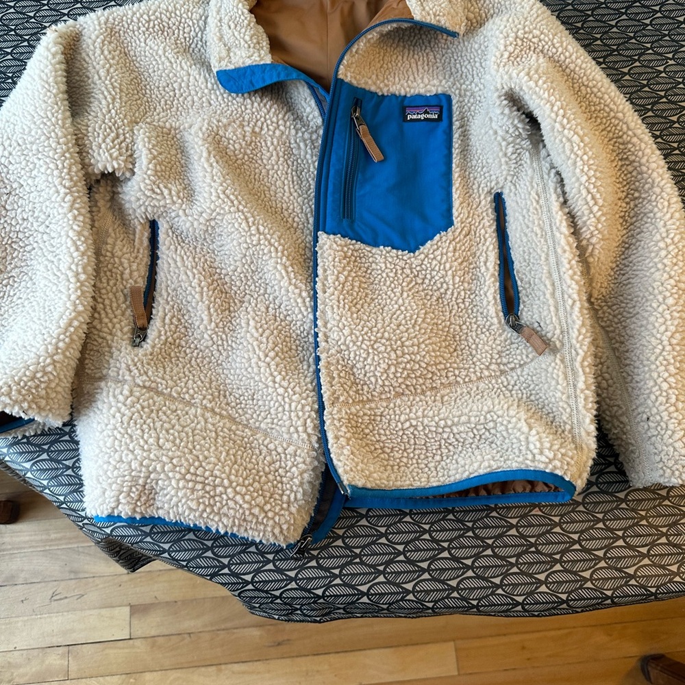 Patagonia kids Cream and Blue Fleece Jacket